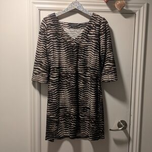 BCBG MaxAzria Dress Black and White Wave Pattern Size XL